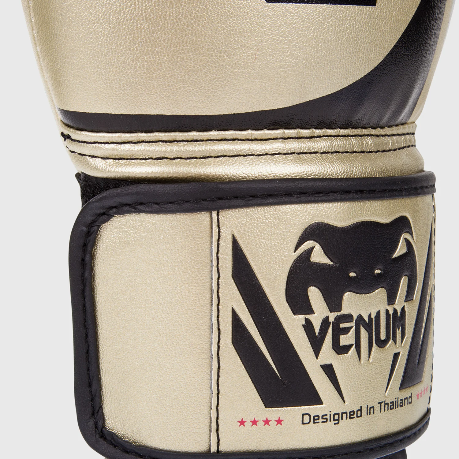 Venum Challenger 2.0 Boxing Gloves - Gold - Image 3