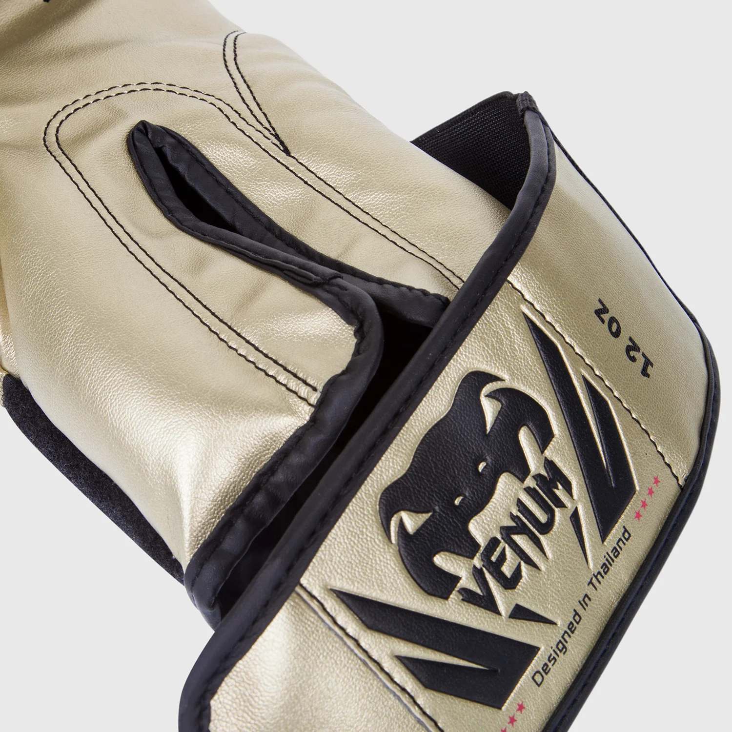 Venum Challenger 2.0 Boxing Gloves - Gold - Image 4