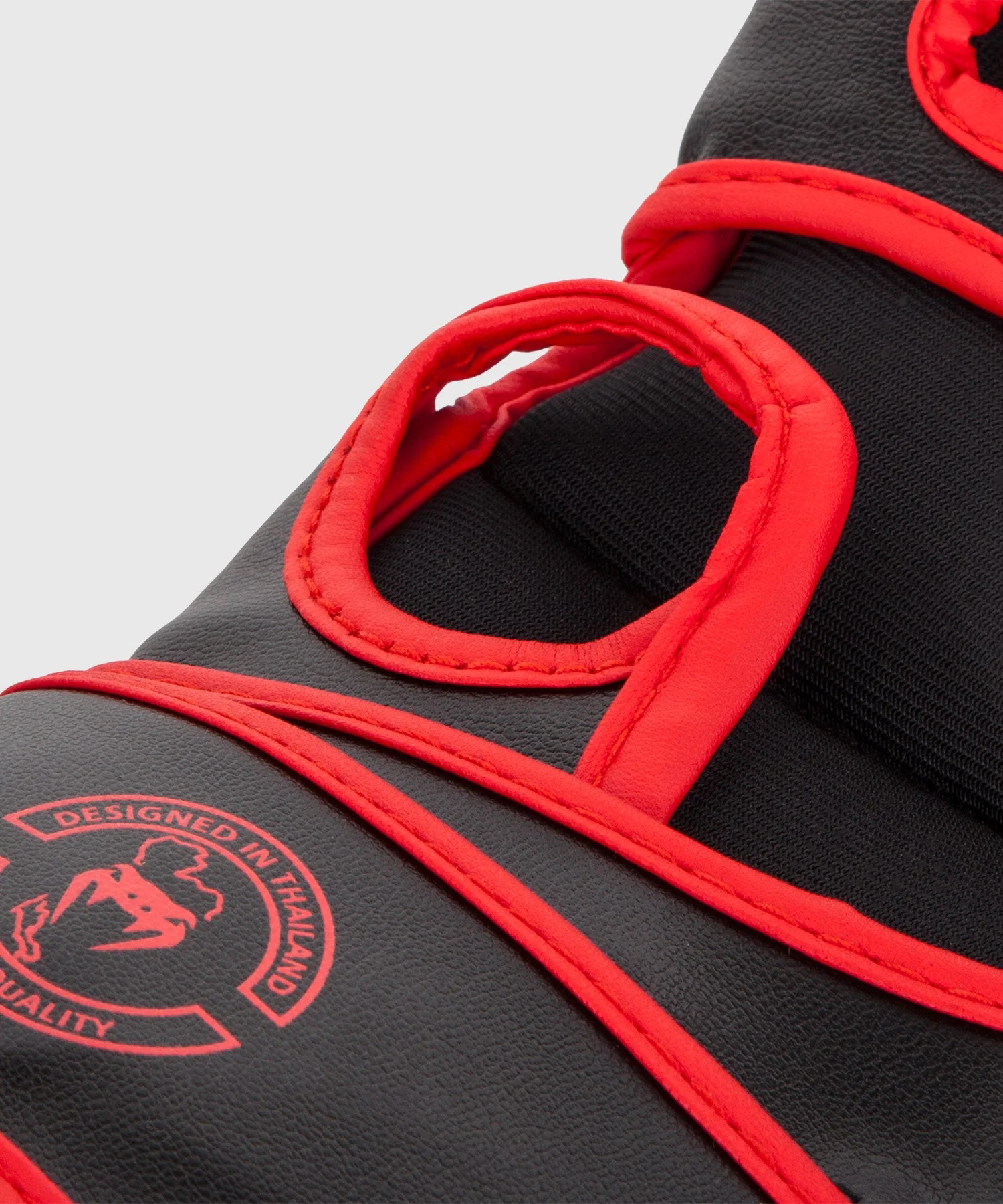 Venum Challenger MMA Gloves - Without Thumb - Black/Red - Image 10