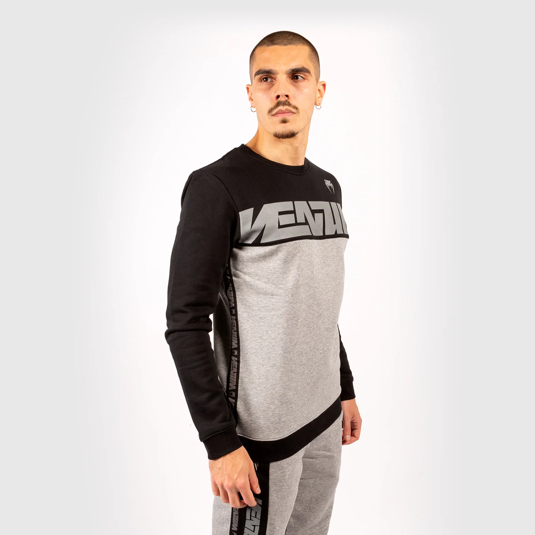 Venum Connect Crewneck Sweatshirt - Black/Dark heather Grey - Image 3