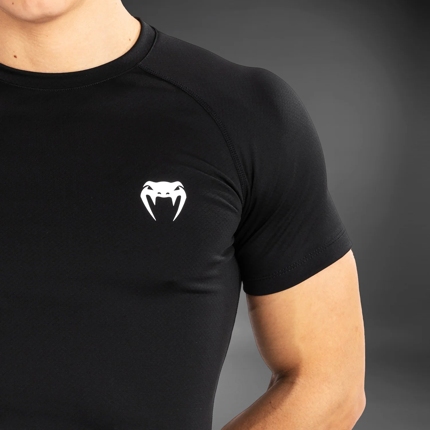 Venum Contender Men’s Short Sleeve Rashguard - Black/White - Image 6